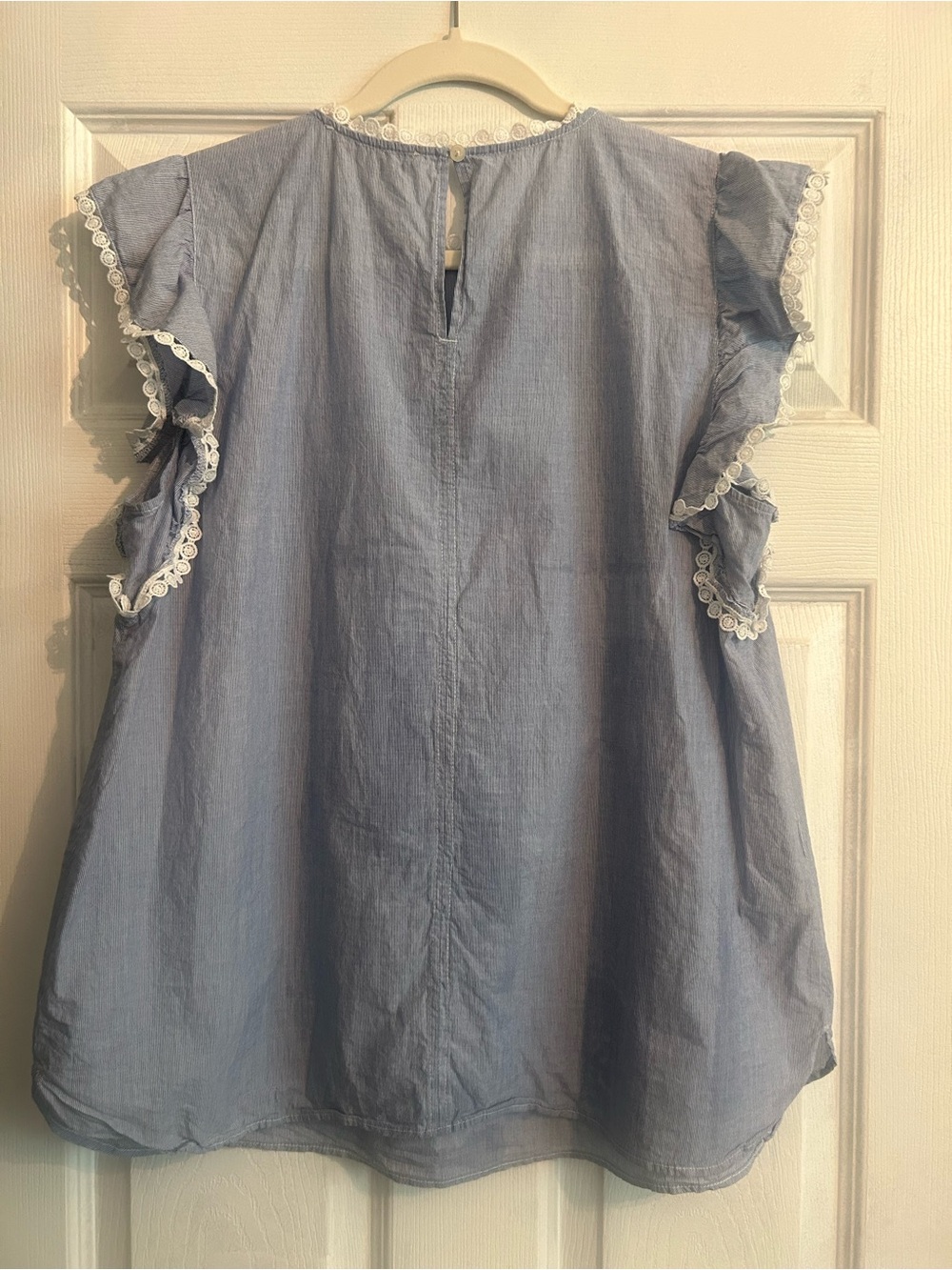 Crochet Loft Flutter Sleeve Top - Light Blue and white pin-stripe lace details L - Picture 7 of 11